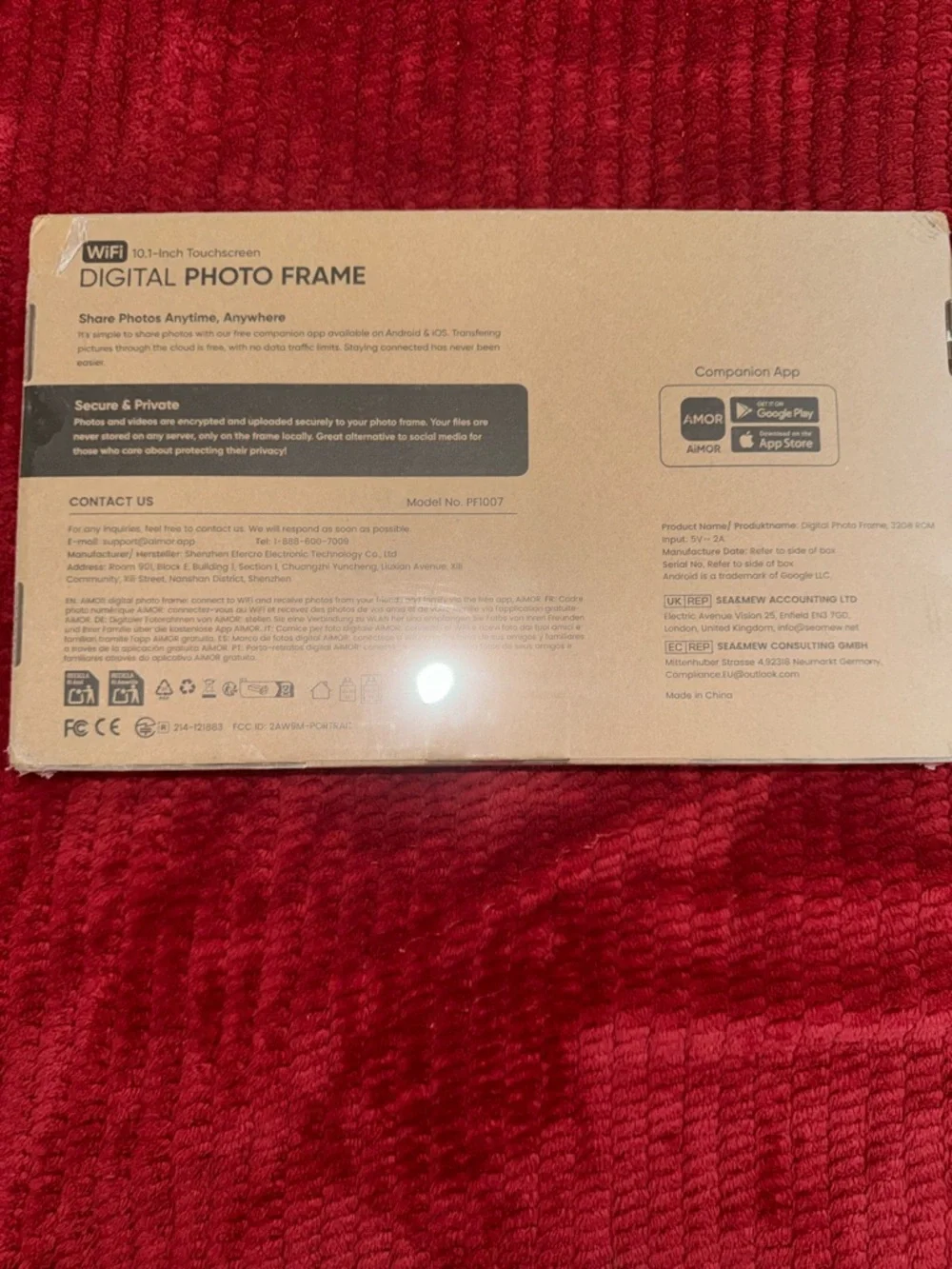 Digital Photo Frame with Black Frame - Smart WiFi Display